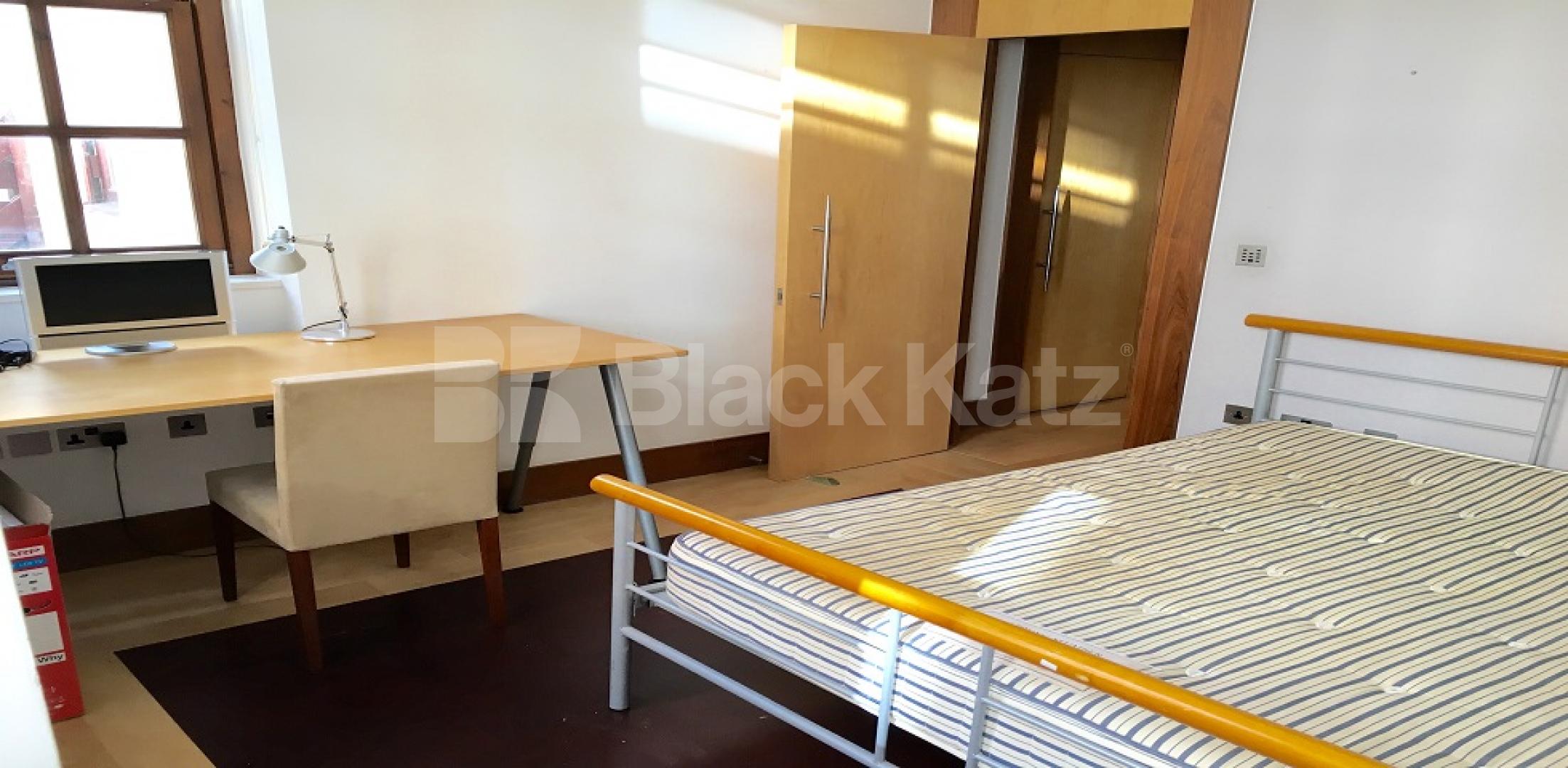 			LET , 2 Bedroom, 1 bath, 1 reception Apartment			 Bermondsey Wall West, Shad Thames